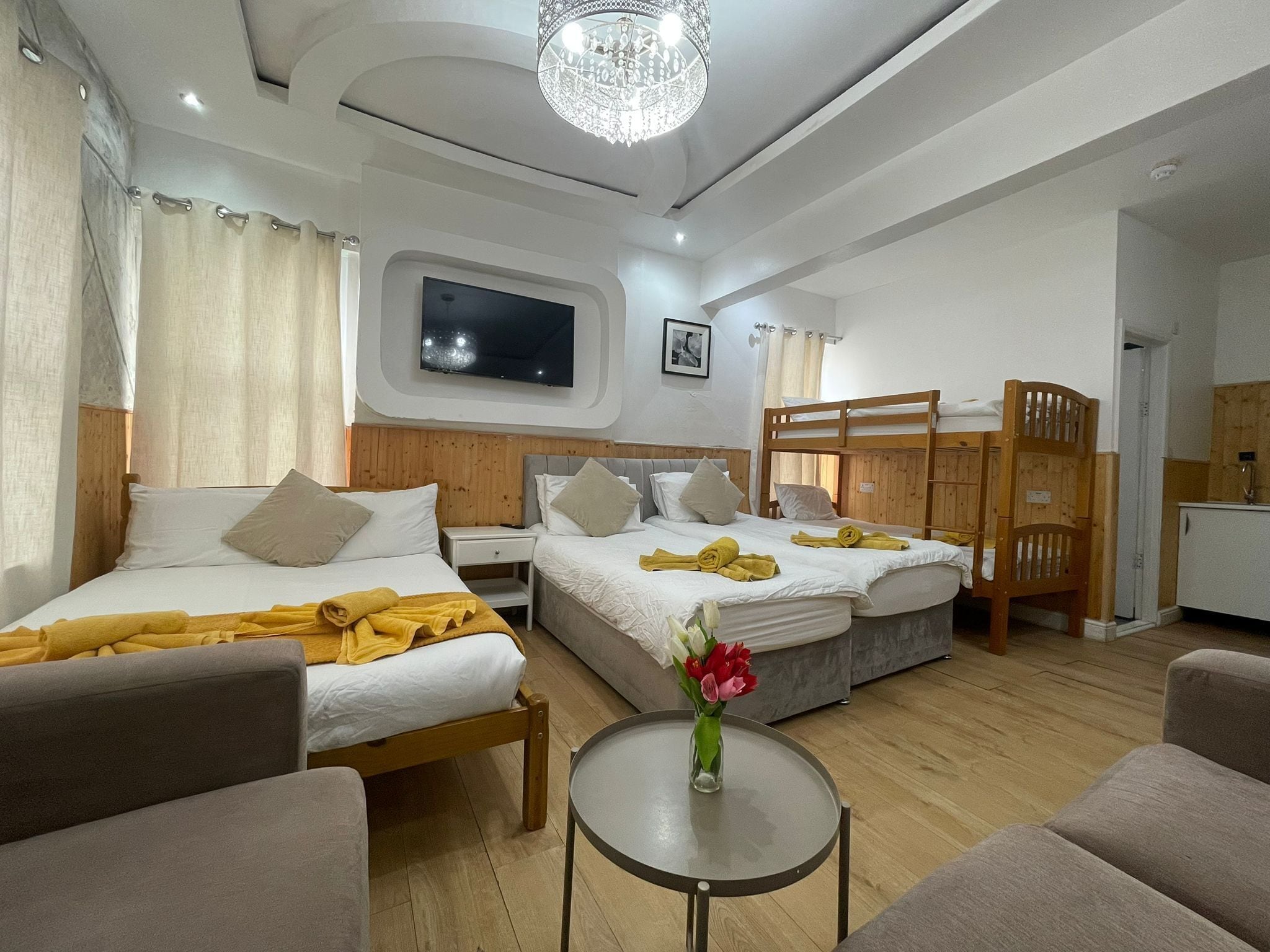 1 chambre, fer et planche à repasser, Wi-Fi, draps fournis