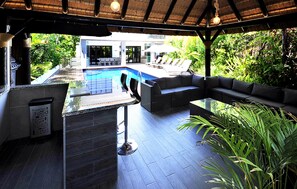 Outdoor dining - Lovely home in Benahavís (Benahavís)