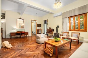 Smart TV, video games - Historic & Modern Home with Garden (Tiberias)