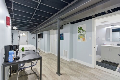 Private Basement Suite-Completely separate from the rest of the house