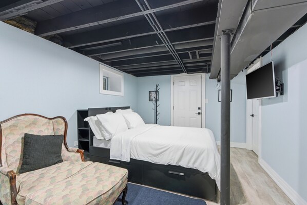 1 bedroom, iron/ironing board, WiFi