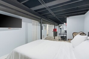 1 bedroom, iron/ironing board, WiFi