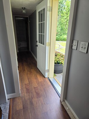 Interior - Spacious 4-bedroom house near trails and golf (Gaylord)