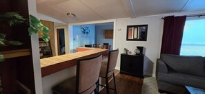 Dining - Spacious 4-bedroom house near trails and golf (Gaylord)