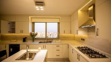 Fridge, microwave, oven, dishwasher