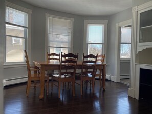 Nicht klassifiziertes Bild, 3 von 12, Schaltfläche