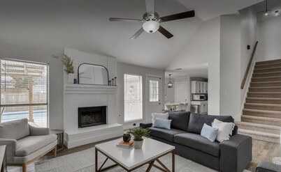 5BR Pool Villa | Water Volleyball | Cinema | 20 mins from Dallas