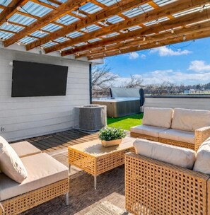 Terrace/patio - Dallas escape - Rooftop + Hot tub - Vintage Arcade (Dallas)