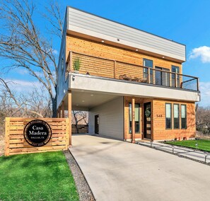 Exterior - Dallas escape - Rooftop + Hot tub - Vintage Arcade (Dallas)