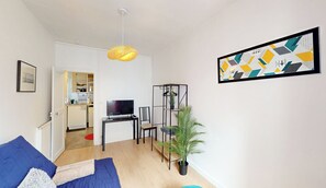 Smart TV - Lovely studio near Nantes city center (Nantes)