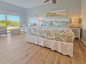 1 bedroom, iron/ironing board, WiFi, bed sheets - Luau 6312 Cozy Studio Retreat | Pool, Tram, Beach | Skis & Seas (Miramar Beach)