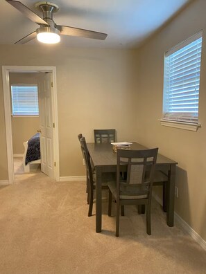 Dining - Waterfront Escape in Bay St. Louis (Bay St. Louis)