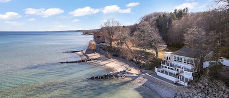 Accommodatie ligt op het strand