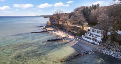 🌅 M22 Cozy Camper | Private Beach | Million Dollar Island Views ➠ 7633