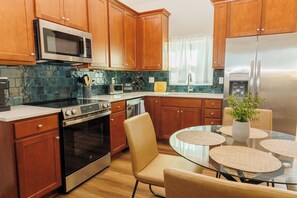 Luokittelematon kuva, 3 kautta 12, painike