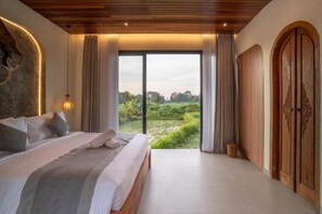 Villa supérieure, balcon, vue sur le jardin | Bureau, accès au Wi-Fi (inclus)