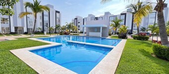 Ground Floor + Private Garden + Petfriendly in Acapulco Diamante