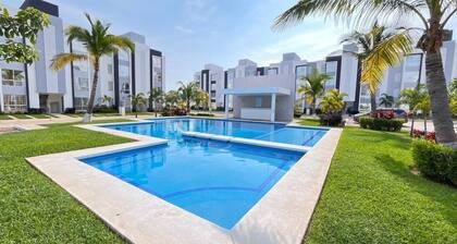 Ground Floor + Private Garden + Petfriendly in Acapulco Diamante