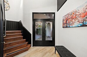 Interior - Luxe-Galleria. Terrific 3-bedroom house with AC in vibrant Houston (Houston)