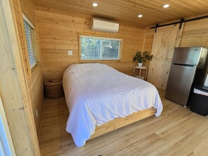 Unclassified image, 5 of 8, button - Cozy Luxury Cabin in the De Luz Heights (Fallbrook)