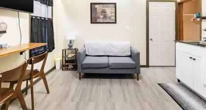 Spacious 2BR Apt Free Parking Baden