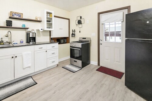 Spacious 2BR Apt Free Parking Baden