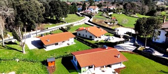 Villa Inés · Llanes · Single-story house with a garden