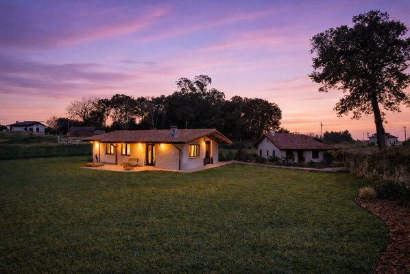 未分类图片，第 1 张，共 33 张，按钮