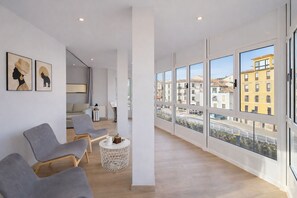 Luokittelematon kuva, 2 kautta 20, painike