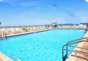 Nicht klassifiziertes Bild, 3 von 37, Schaltfläche