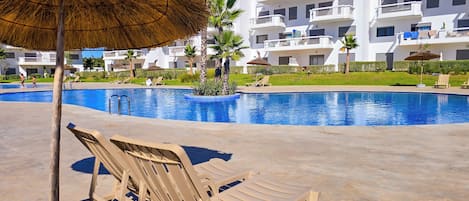 3 albercas al aire libre