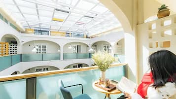 Superior Twin Room | Balcony