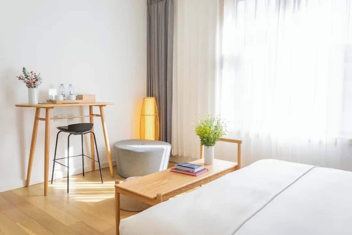 Classic Double Room | Minibar, blackout curtains, soundproofing, iron/ironing board