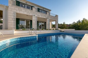 A heated pool - Villa Urma - Coastal villa with pool on Brac Island (Milna)