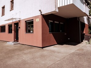 Exterior detail - Porschenahe Ferienwohnung für Klang-Liebhaber by Interhome (Stuttgart)