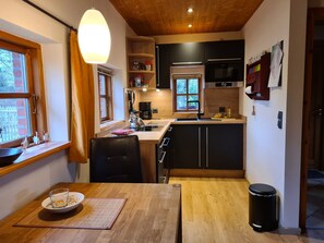 Fridge, microwave, oven, dishwasher - Vacation home Hude by Interhome (Hude)