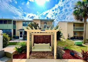 Luokittelematon kuva, 5 kautta 22, painike