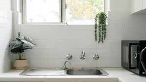 Coffee/tea maker, fridge, microwave, oven - KozyGuru | Potts Point | Stylish Inner-City Studio (Potts Point)