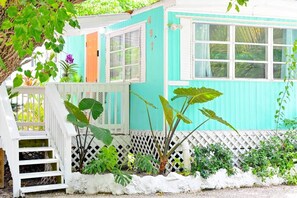 Exterior - The HotTub Hideaway-5 Min From Sombrero Beach (Marathon)