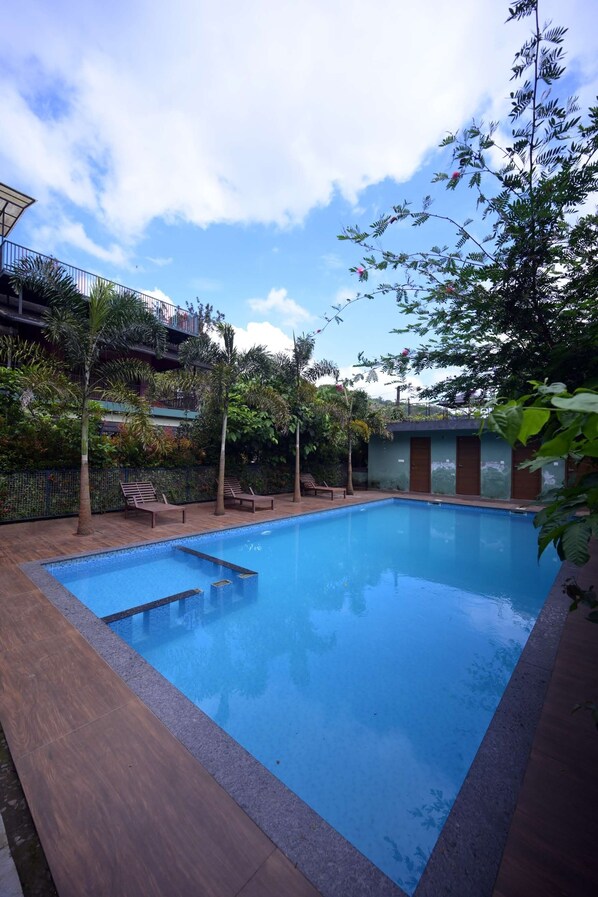 Imagen sin descripción, 1 de 77, botón