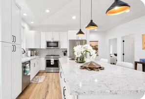 Nicht klassifiziertes Bild, 4 von 30, Schaltfläche