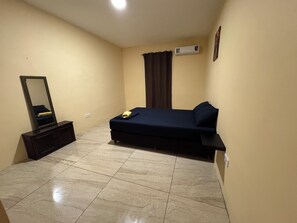 Oklassificerad bild, 4 av 6, knapp