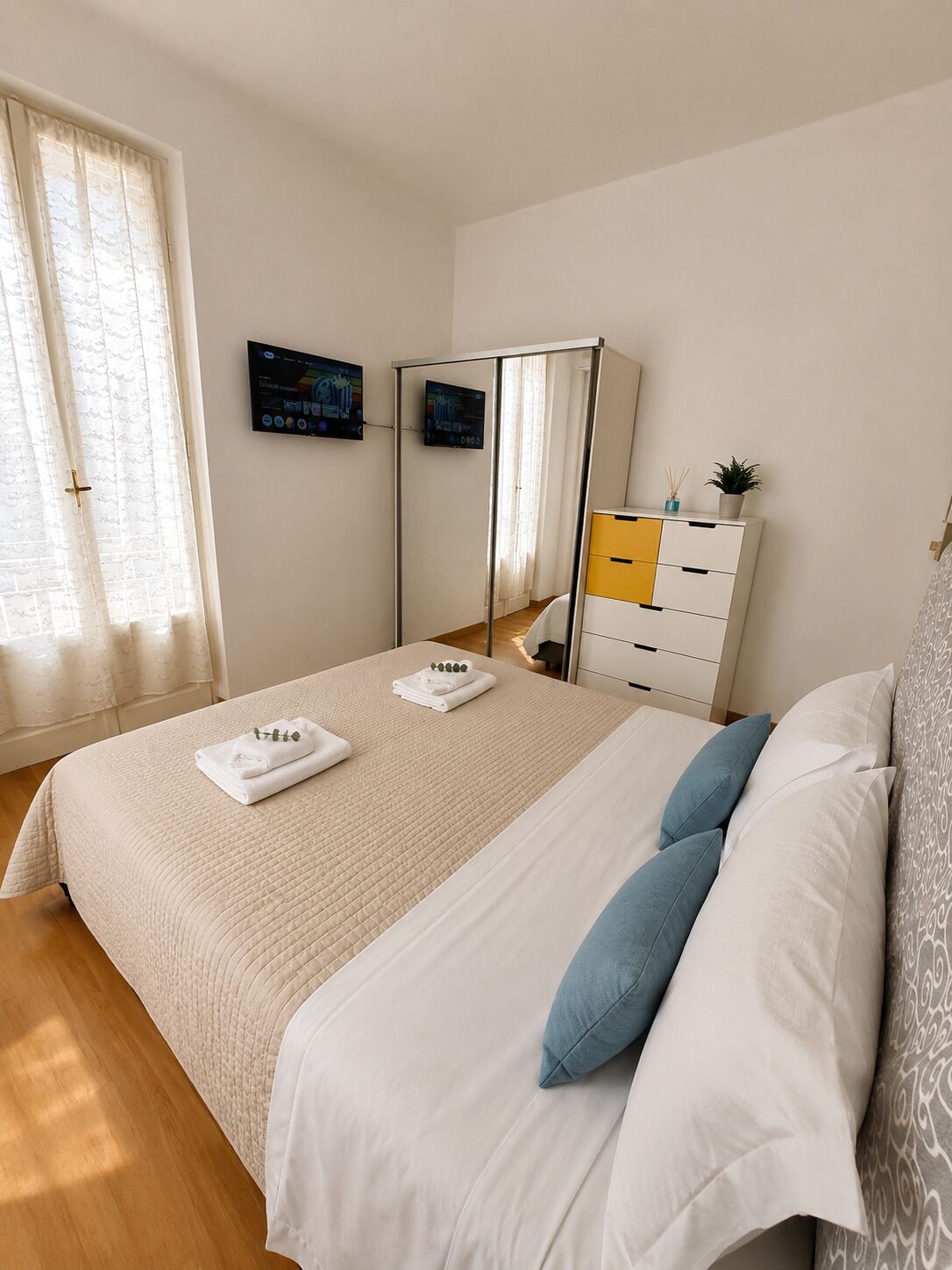 2 camere, Wi-Fi
