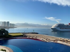 Nicht klassifiziertes Bild, 3 von 13, Schaltfläche