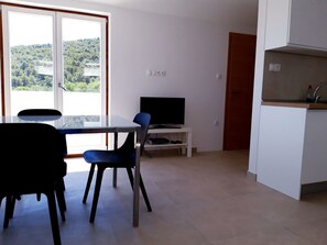 Dining - Modernes Apartment mit Meerblick in Strandnähe by Interhome (Trogir/Slatine)