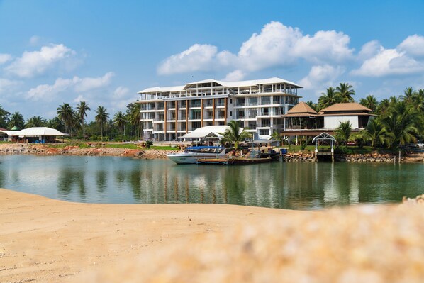 View from property - Koh Talu On Shore Hotel (Bang Saphan)