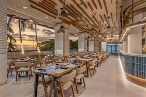 Restaurant - Clarita S Beach Bar Resort (Jacó)