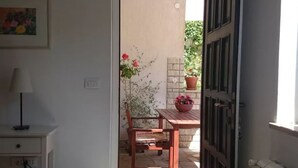 Unclassified image, 4 of 37, button - Wohnung mit Garten in der Nähe des Zentrums by Interhome (Pula)