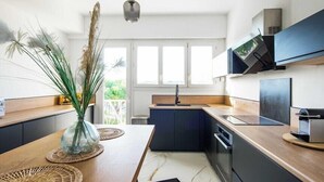 Ảnh chưa phân loại, 5 trong số 30 ảnh, nút