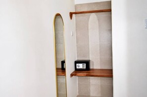 Room - The Lagoons Resort (Nungwi)